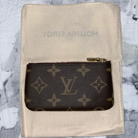 β¨ SOLD β¨Louis Vuitton Monogram Key Pouch πβ¨ - Picture 5 of 9